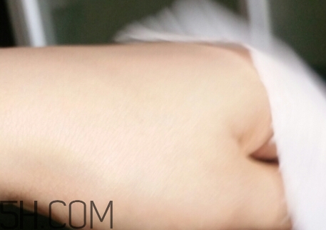 透真隔離霜怎么用？透真隔離霜多少錢(qián)？