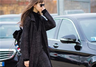 毛呢大衣配闊腿褲好看嗎？毛呢大衣搭配闊腿褲圖片