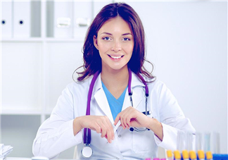 癬可以用酒精消毒嗎？癬可以用紅霉素軟膏嗎？