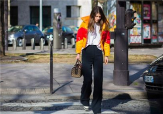 羽絨服搭配闊腿褲好看嗎？羽絨服配闊腿褲圖片