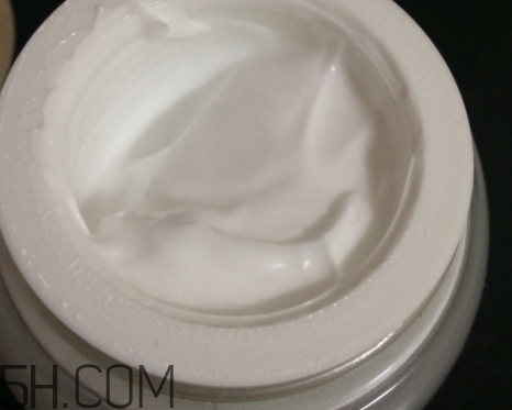 伊詩蘭頓爆奶霜好用嗎？伊詩蘭頓爆奶霜怎么用？