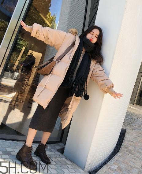 羽絨服毛領(lǐng)掉毛怎么辦？羽絨服毛領(lǐng)是什么毛？