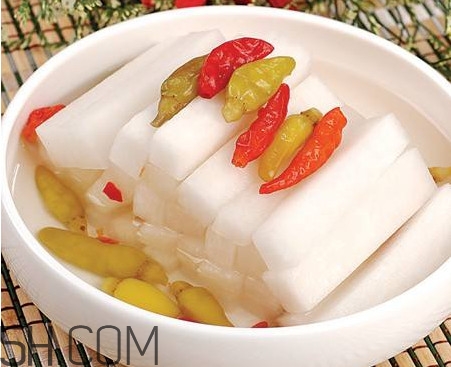 泡蘿卜用自來水還是冷開水？泡蘿卜的功效與作用