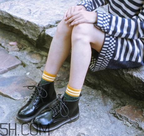 馬丁靴顯腿短嗎？腿短能穿馬丁靴嗎？