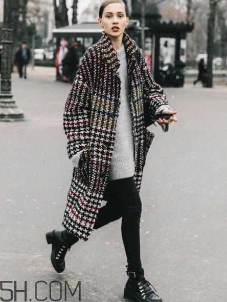 格子大衣搭配什么鞋子？格子大衣搭配鞋子圖片