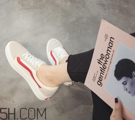 帆布鞋長(zhǎng)霉了怎么處理？帆布鞋發(fā)霉了怎么洗掉？