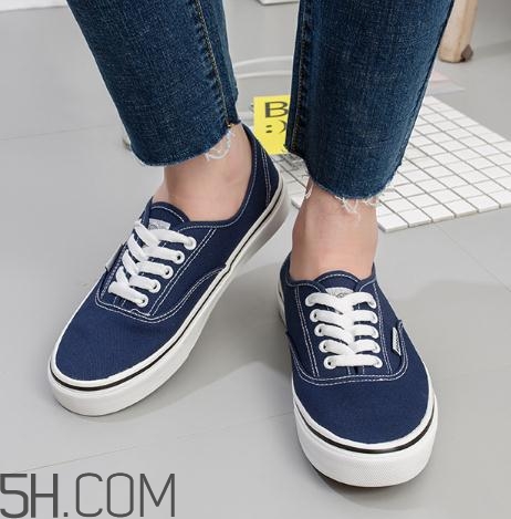 黑色帆布鞋掉色怎么辦？帆布鞋怎么清洗不掉色？