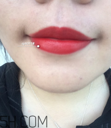 迪奧999和cpb311哪個好看？cpb奢華艷光唇膏價格多少錢？