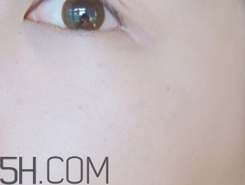 cpb粉底液和粉底霜的區(qū)別對(duì)比 cpb粉底好用嗎 cpb粉底液和粉底霜的區(qū)別對(duì)比 cpb粉底好用嗎