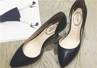 千百度女鞋什么檔次？千百度鞋子質(zhì)量好嗎？