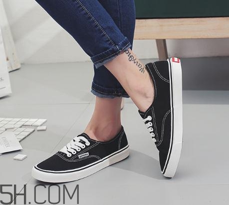 穿帆布鞋可以跑步嗎？穿帆布鞋跑步好嗎？