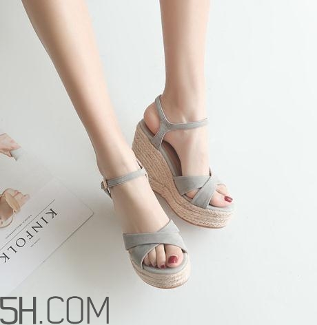 穿坡跟鞋有什么危害？孕婦可以穿坡跟鞋嗎？