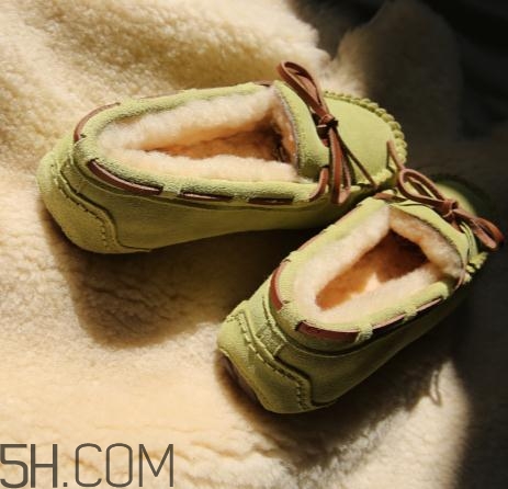 豆豆鞋買大點(diǎn)還是小點(diǎn)？豆豆鞋買大了怎么辦？