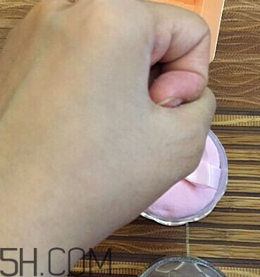 巧迪尚惠蜜粉好用嗎？巧迪尚惠散粉色號試色