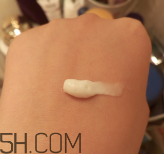 露得清身體乳怎么樣？露得清身體乳好用嗎？