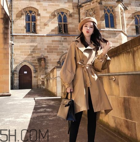 風(fēng)衣買大點(diǎn)還是小點(diǎn)？風(fēng)衣買大了怎么辦？