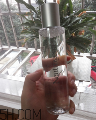 露得清保濕亮膚液怎么樣？露得清保濕亮膚液好用嗎？