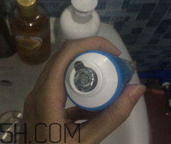 露得清綿密洗面奶怎么樣？露得清綿密洗面奶好用嗎？