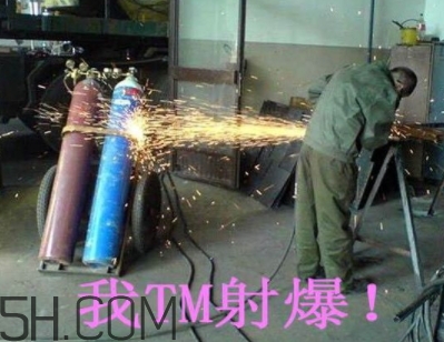 女生說我要吃糖什么意思？女生對男生說想吃糖什么含義