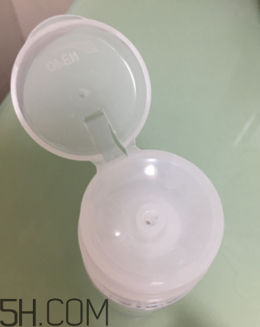 露得清卸妝水怎么用？露得清卸妝水多少錢？