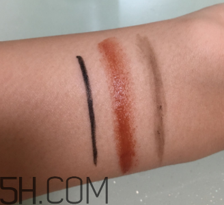 露得清卸妝水怎么用？露得清卸妝水多少錢？