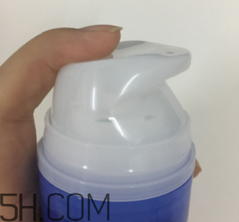 露得清洗卸潔顏露怎么用？露得清洗卸潔顏露好用嗎？