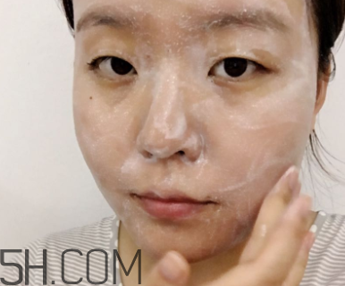 露得清洗卸潔顏露怎么用？露得清洗卸潔顏露好用嗎？