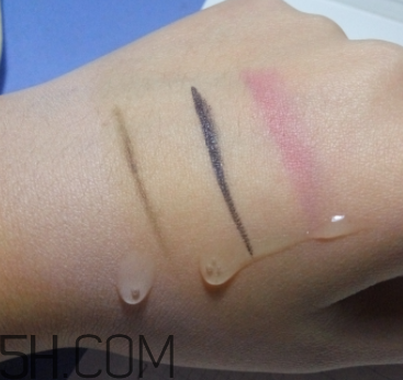 露得清洗卸潔顏露怎么樣？露得清洗卸露能卸干凈嗎？