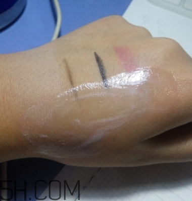 露得清洗卸潔顏露怎么樣？露得清洗卸露能卸干凈嗎？