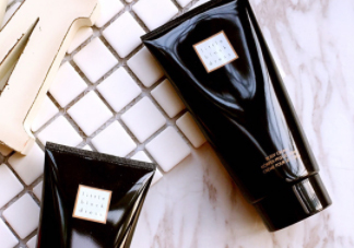 雅芳香體乳效果怎么樣？雅芳香體乳哪個(gè)好聞？