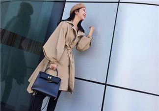 風衣買大點還是小點？風衣買大了怎么辦？