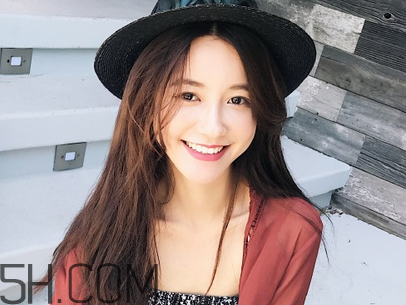 多大可以用洗面奶？用清水洗臉好還是用洗面奶好？