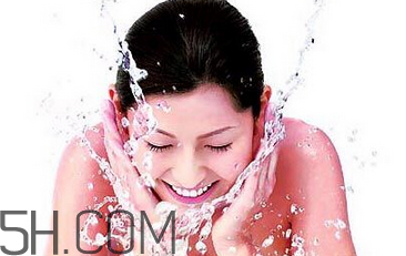 哪種洗面奶最好用？洗面奶的挑選方法