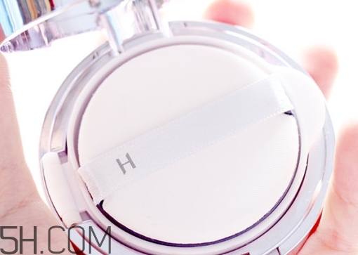 雪花秀蘭蔻hera氣墊哪個(gè)好_3款氣墊評(píng)測(cè)對(duì)比 雪花秀蘭蔻hera氣墊哪個(gè)好_3款氣墊評(píng)測(cè)對(duì)比