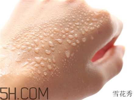 雪花秀蘭蔻hera氣墊哪個(gè)好_3款氣墊評(píng)測(cè)對(duì)比 雪花秀蘭蔻hera氣墊哪個(gè)好_3款氣墊評(píng)測(cè)對(duì)比