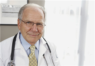 紅眼病用熱毛巾敷嗎？紅眼病用尿洗正確嗎？