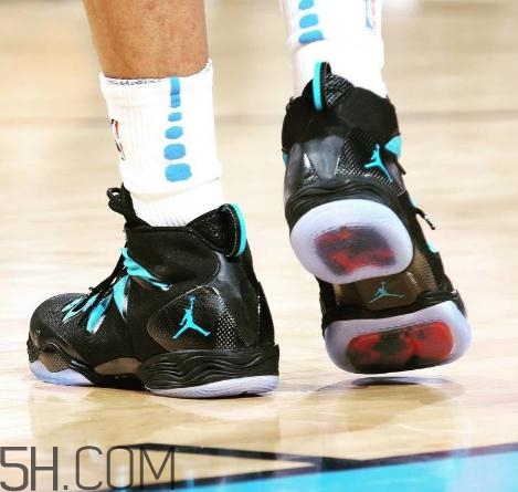 籃球鞋可以當(dāng)跑步鞋嗎？籃球鞋適合跑步嗎？