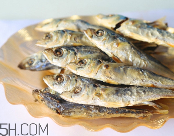 咸魚是不是海鮮？咸魚是不是咸水魚？