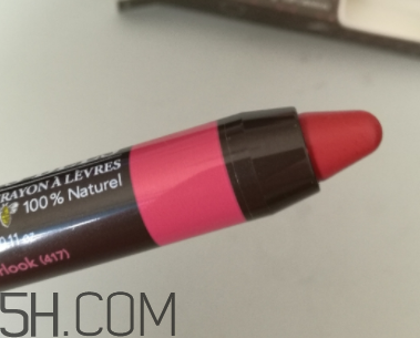 小蜜蜂唇膏筆怎么樣？小蜜蜂唇膏筆好用嗎？