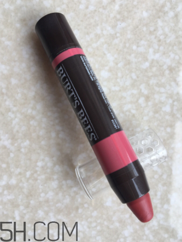小蜜蜂唇膏筆怎么樣？小蜜蜂唇膏筆好用嗎？