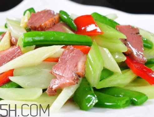 西芹是涼性還是熱性 西芹是酸性還是堿性 西芹是涼性還是熱性 西芹是酸性還是堿性