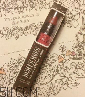 小蜜蜂唇膏筆多少錢？小蜜蜂唇膏筆很貴嗎？