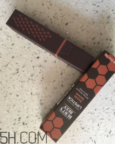 小蜜蜂口紅孕婦能用嗎？小蜜蜂口紅怎么樣？