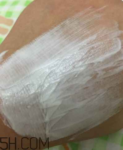 小蜜蜂水洗面膜敷多長時間？小蜜蜂水洗面膜用法