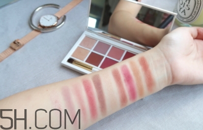 vnk十色眼影盤(pán)怎么畫(huà)？vnk云興霞蔚十色眼影畫(huà)法步驟