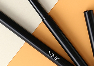 vnk眼線膠筆怎么用？vnk眼線筆使用方法