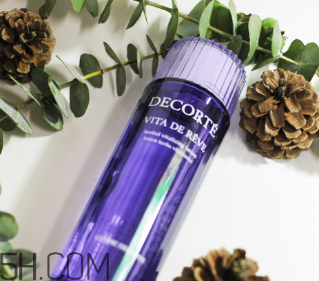 黛珂紫蘇水具有抗炎作用嗎？黛珂紫蘇水適合多少歲？