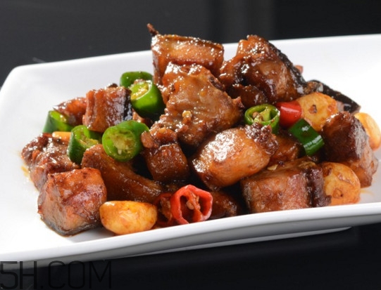 咸魚和魚干有什么區(qū)別？咸魚為什么用鹽水浸泡就不咸了