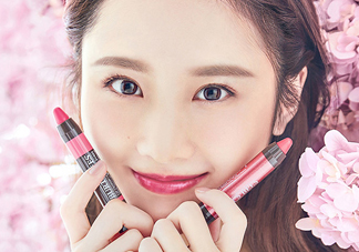 小蜜蜂唇膏筆怎么樣？小蜜蜂唇膏筆好用嗎？