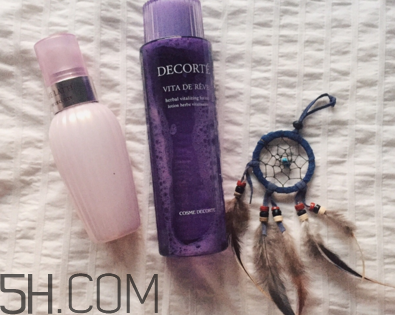 黛珂紫蘇水具有抗炎作用嗎？黛珂紫蘇水適合多少歲？